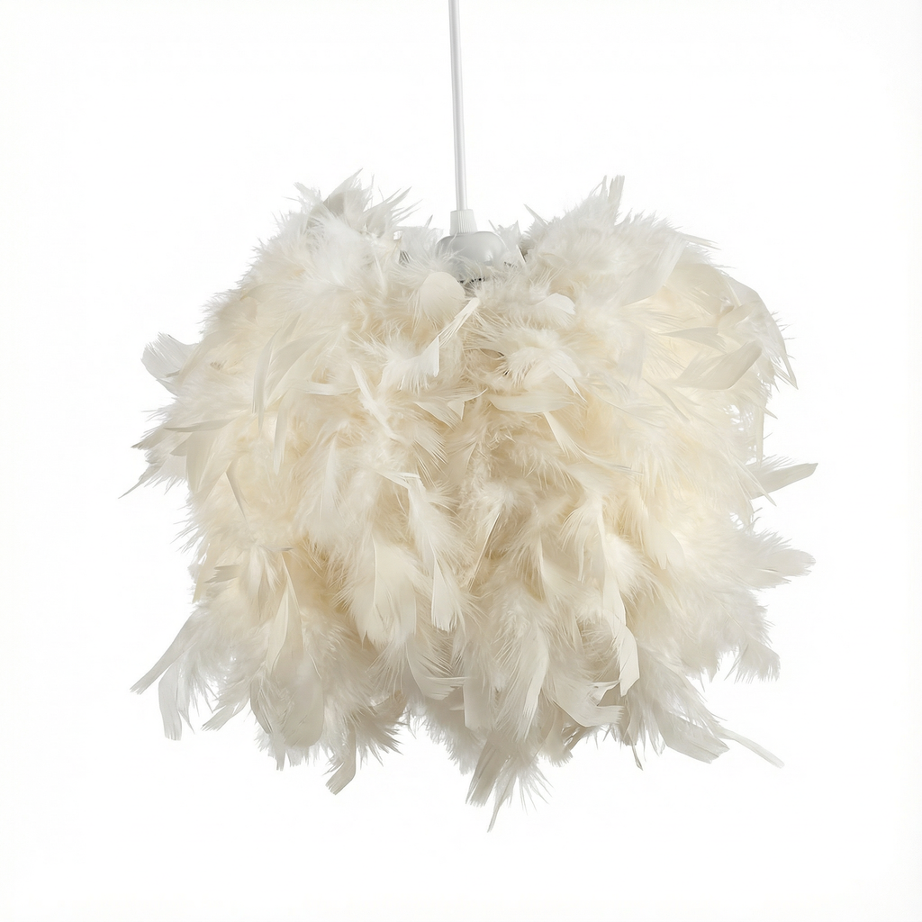 Chryssea suspension, fond blanc
