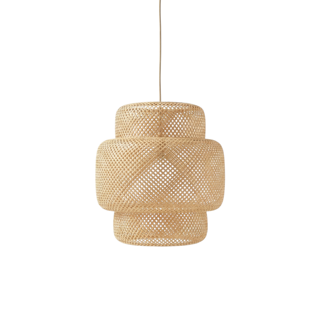 Brisela suspension, fond blanc