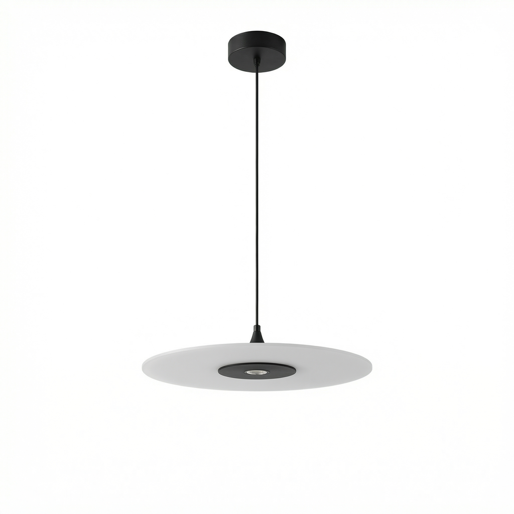 Cendria suspension, fond blanc