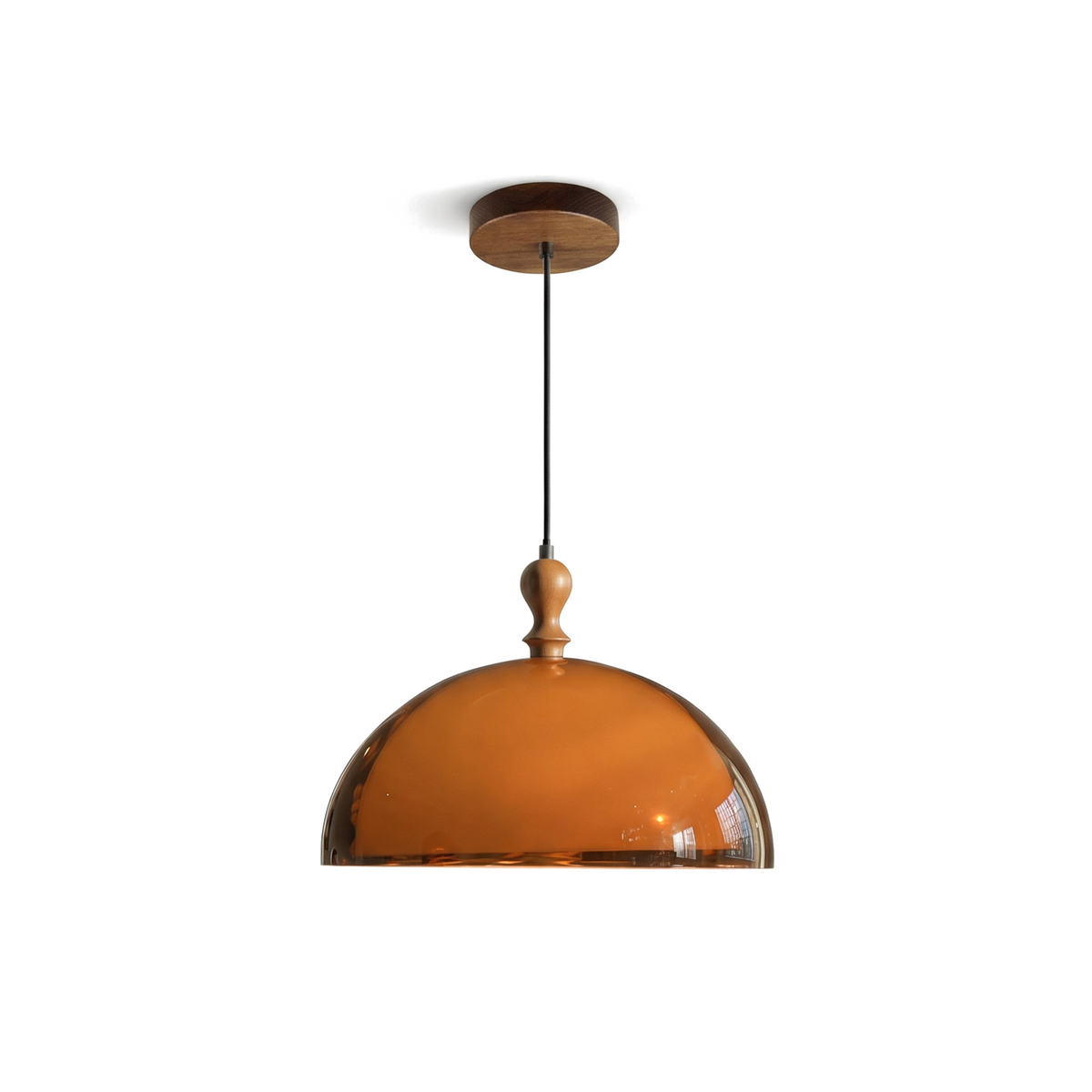 Skanira suspension, fond blanc
