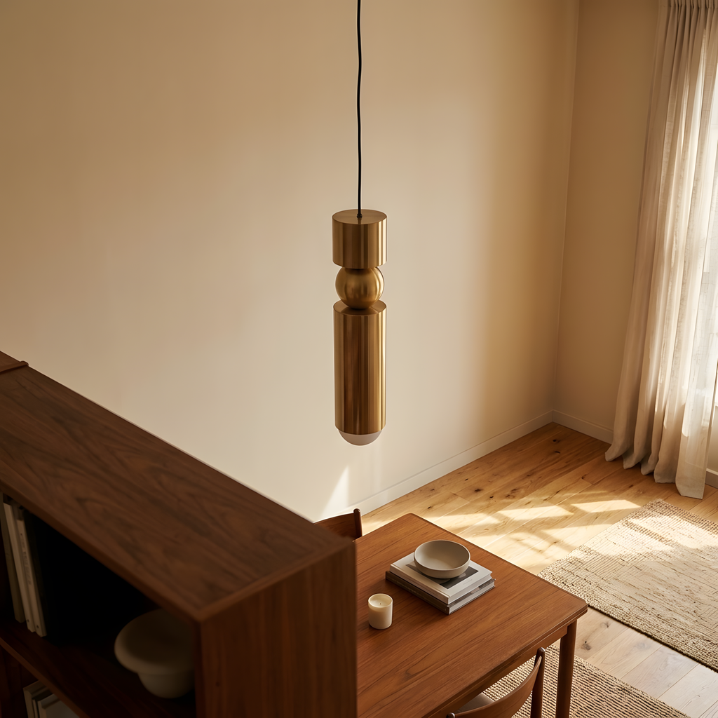 Calenda suspension cuivre, intérieur épuré