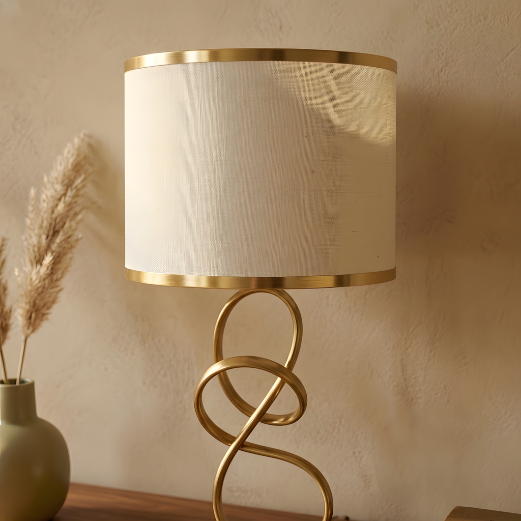 Pelasa lampe à poser mise en situation