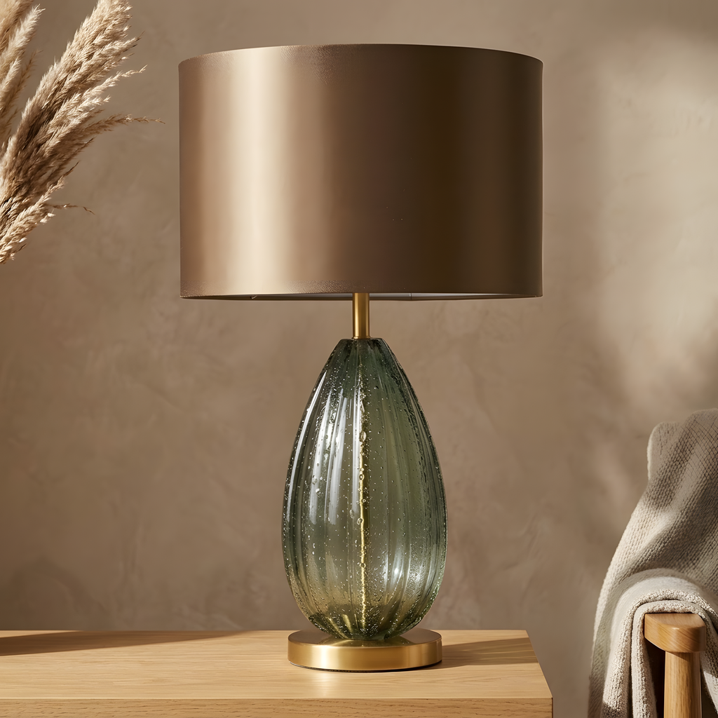 Zalaenea lampe à poser mise en situation
